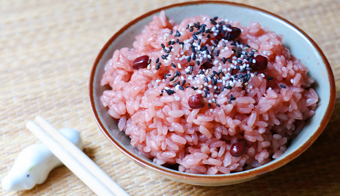 This 2-Ingredient Japanese Red Bean Rice Dish Is Packed With Longevity-Boosting Benefits and Good Fortune...