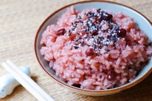 This 2-Ingredient Japanese Red Bean Rice Dish Is Packed With Longevity-Boosting Benefits and Good Fortune in Every Bite