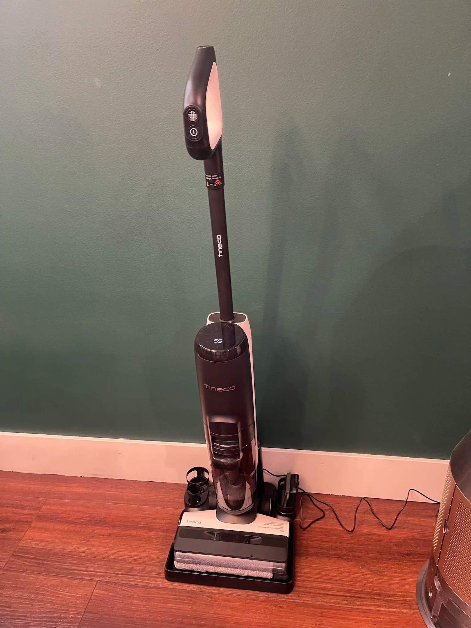 Tineco Floor One S5 Smart Cordless Vacuum & Wash Review