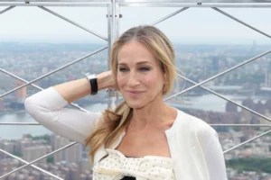 We Found the Cult-Favorite Makeup Brand Sarah Jessica Parker Wears in 'And Just Like That'—And Yes, We Are Copying Her