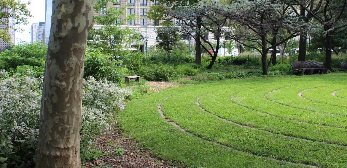 A side view of the labyrinth in Battery Park in New York.