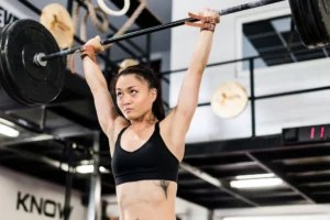 Goodbye, ‘Shy Girl Workouts’—Here Are 3 Expert Ways To Beat Gymtimidation
