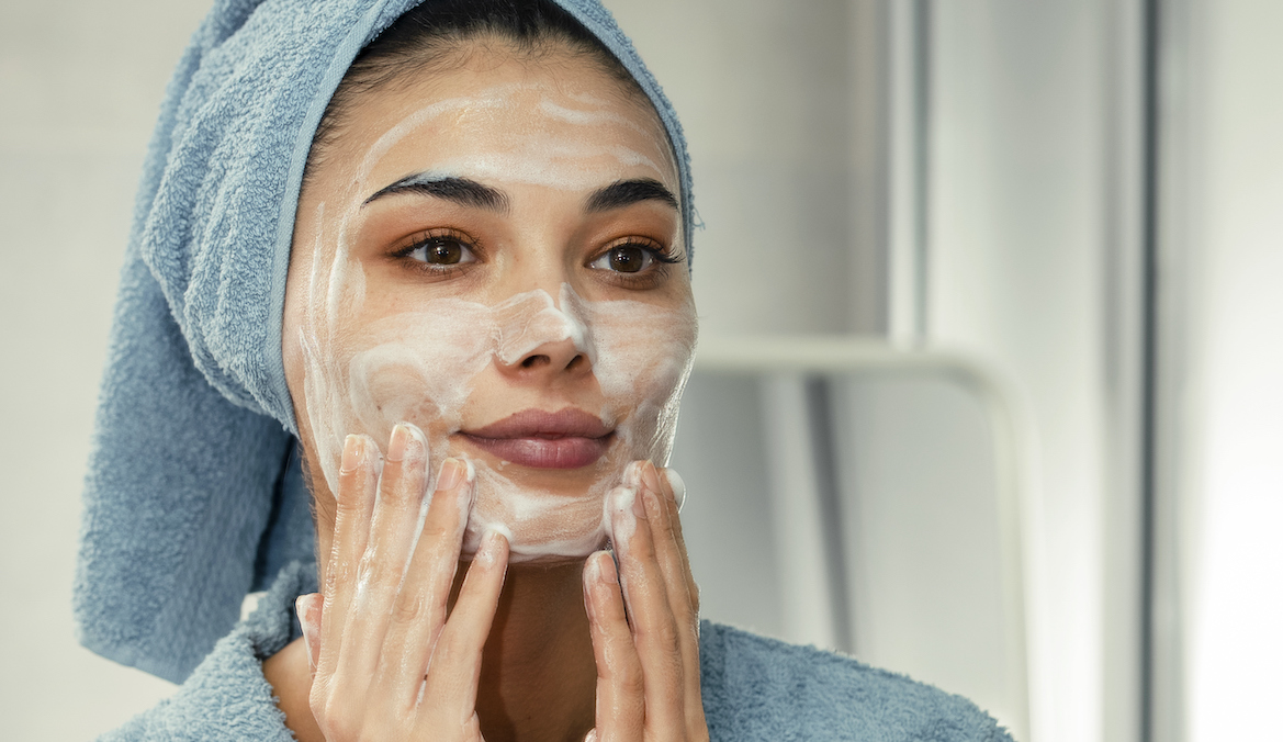 How To Use Active Cleansers, From Dermatologists Well+Good