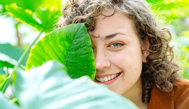 Chlorophyll Is the Anti-Aging, Anti-Inflammatory Ingredient Your Skin-Care Routine Is Missing