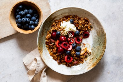 Slow-Cooked Granola Is the Coziest Gut-Friendly Breakfast You Can Bake in Your Sleep