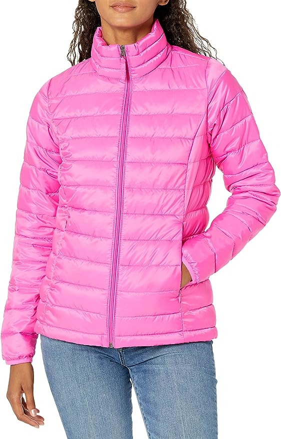 woman wearing amazon essentials lightweight long-sleeve water resistant puffer jacket