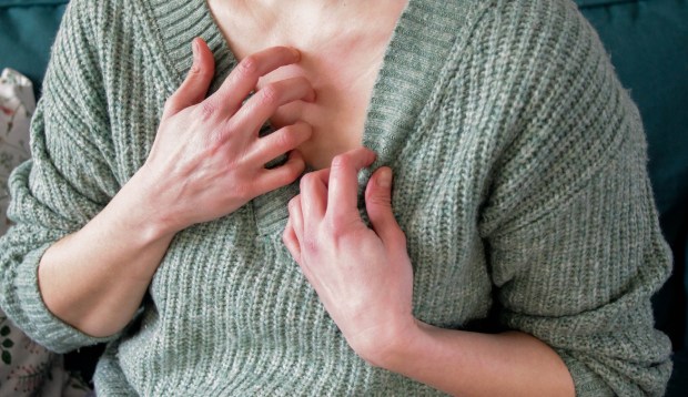 Um, Why Are My Nipples So Itchy Right Now? What To Know About Nipple Eczema