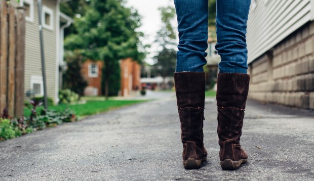Found: A Pair of ‘Barefoot Boots’ That Let Your Feet Move Naturally While Keeping Them...
