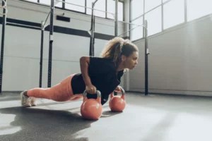 This Kettlebell Workout Will Fire Up Your Core—Without a Crunch in Sight