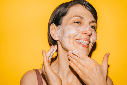 Skincare Experts Agree: These Are the 12 Best Face Washes for Dry Skin
