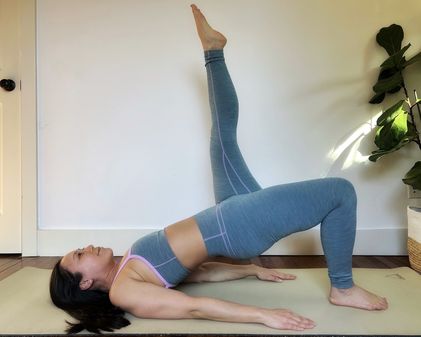 How To Do Easy Bridge Pose I/ Setu Bandhasana 1 | Exercise Video